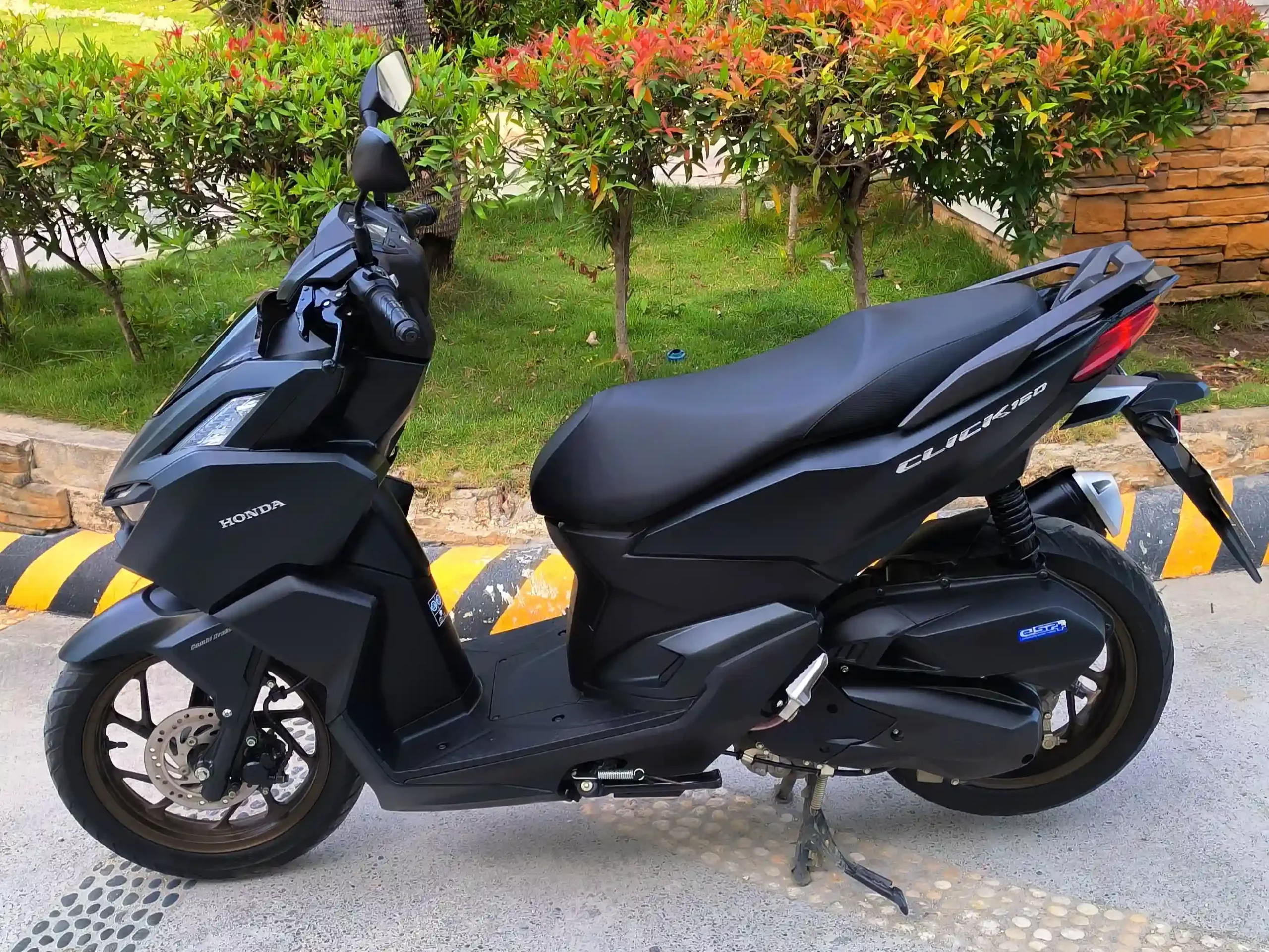 Honda Click 160i ABS rental Panglao